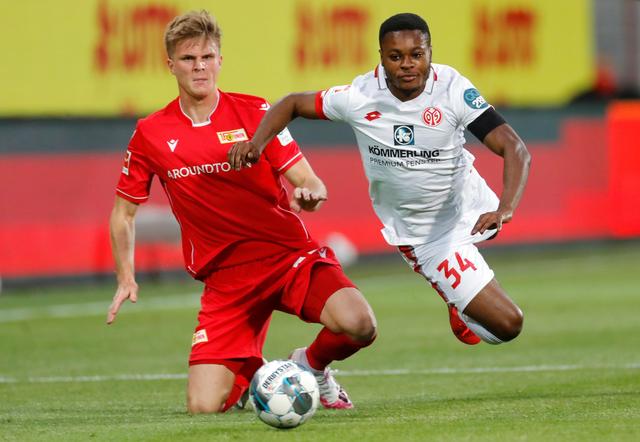 病困扰的情 病困扰的情